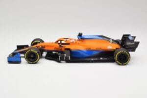 McLaren MCL35M #3 D. Ricciardo Bahrain GP 2021 Minichamps 1:18 530211803 Metal — zdjęcie 3 z 7