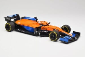 McLaren MCL35M #3 D. Ricciardo Bahrain GP 2021 Minichamps 1:18 530211803 Metal — zdjęcie 4 z 7