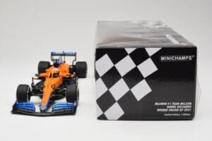McLaren MCL35M #3 D. Ricciardo Italian GP Winner 2021 Minichamps 1:18 530213303 Żywica — zdjęcie 6 z 7
