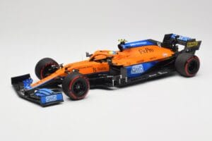 McLaren MCL35M #4 L. Norris Pole Position Russian GP 2021 Minichamps 1:18 530213404 Metal