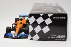 McLaren MCL35M #4 L. Norris Pole Position Russian GP 2021 Minichamps 1:18 530213404 Metal — zdjęcie 6 z 7