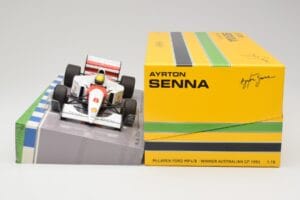 McLaren Ford MP4/8 #8 A. Senna Winner Australian GP 1993 Minichamps 1:18 543933838 Metal — zdjęcie 6 z 7