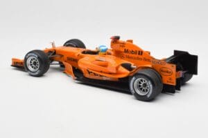McLaren Mercedes MP4-20 P. de la Rosa F1 Test Car 2006 Minichamps 1:18 PEDRO001 Metal — zdjęcie 5 z 6