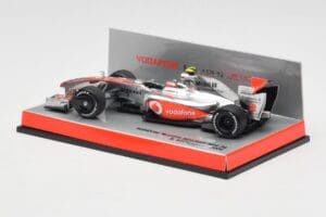 McLaren Mercedes MP4-24 #2 H. Kovalainen Race Car 2009 Minichamps 1:43 503094302 Metal — zdjęcie 3 z 5
