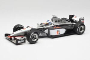 McLaren MP4/13 #8 M. Hakkinen F1 World Champion 1998 Minichamps 1:18 18690008 Metal