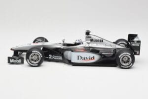McLaren MP4-15 #2 D. Coulthard F1 2000 Hot Wheels 1:18 26740 Metal — zdjęcie 3 z 6