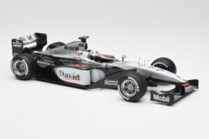 McLaren MP4-15 #2 D. Coulthard F1 2000 Hot Wheels 1:18 26740 Metal — zdjęcie 4 z 6