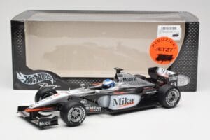 McLaren MP4-16 #4 M. Häkkinen F1 2001 Hot Wheels 1:18 50198 Metal — zdjęcie 6 z 6