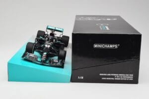 Mercedes AMG Petronas W11 #44 L. Hamilton Winner British GP 2020 Minichamps 1:18 113200444 Metal — zdjęcie 6 z 7