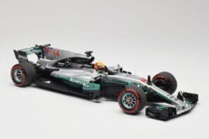 Mercedes AMG W08 EQ Power+ Petronas #44 L. Hamilton F1 World Champion 2017 Minichamps 1:18 186170044 Żywica — zdjęcie 4 z 7