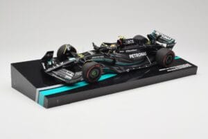 Mercedes AMG W14 E Performance Petronas #44 L. Hamilton Australian GP 2023 Minichamps 1:18 113230144 Żywica — zdjęcie 2 z 7