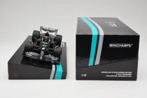 Mercedes AMG W14 E Performance Petronas #44 L. Hamilton Australian GP 2023 Minichamps 1:18 113230144 Żywica — zdjęcie 6 z 7