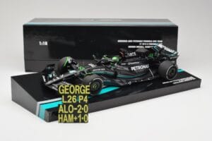 Mercedes AMG W14 E Performance Petronas #63 G. Russell Bahrain GP 2023 Minichamps 1:18 113230163 Żywica — zdjęcie 7 z 7