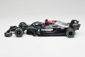 Mercedes AMG W12 #44 L. Hamilton Bahrain GP 2021 Minichamps 1:18 110210144 Metal — zdjęcie 3 z 7