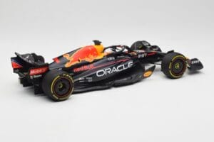 Oracle Red Bull Racing RB18 #1 M. Verstappen Winner Italian GP 2022 Minichamps 1:18 110221601 Metal — zdjęcie 2 z 7