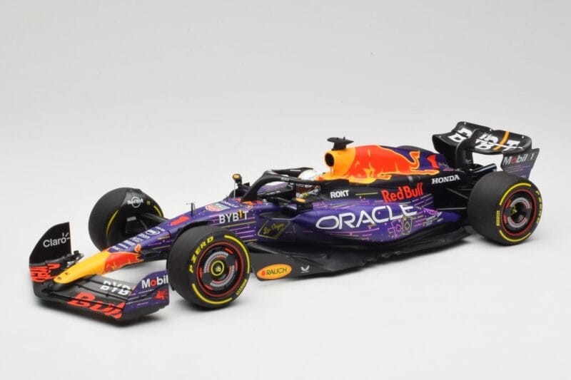Oracle Red Bull Racing RB19 #33 M. Verstappen Las Vegas GP Winner 2023 Minichamps 1:18 110232201 Żywica