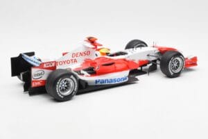 Panasonic Toyota Racing TF106 #8 R. Schumacher F1 2006 Minichamps 1:18 100060007 Metal — zdjęcie 2 z 6