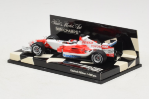 Toyota TF106 Panasonic #12 J. Trulli Panasonic Toyota Racing Showcar 2006 Minichamps 1:43 400060078 Metal — zdjęcie 3 z 5