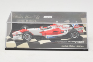 Toyota TF106 Panasonic #12 J. Trulli Panasonic Toyota Racing Showcar 2006 Minichamps 1:43 400060078 Metal — zdjęcie 4 z 5