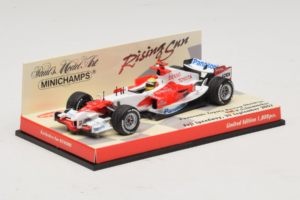 Panasonic Toyota Racing TF107 R. Schumacher F1 Showcar 2007 Minichamps 1:43 403070081 Metal — zdjęcie 2 z 5