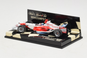 Toyota TF106 Panasonic #11 R. Schumacher Panasonic Toyota Racing 2006 Minichamps 1:43 400060007 Metal — zdjęcie 3 z 5