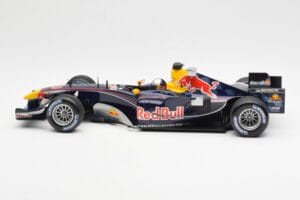 Red Bull Racing Cosworth RB1 #15 C. Klien F1 2005 Minichamps 1:18 100050015 Metal — zdjęcie 3 z 6