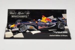 Red Bull Racing D. Coulthard Showcar 2005 Minichamps 1:43 400050084 Metal