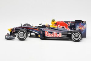 Red Bull RB6 #7 M. Webber Red Bull Racing Showcar 2010 Minichamps 1:18 150100076-R1 Metal — zdjęcie 3 z 6