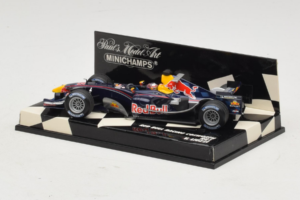 Red Bull Racing RB1 V. Liuzzi Test Driver F1 2005 Minichamps 1:43 400050115 Metal — zdjęcie 3 z 5
