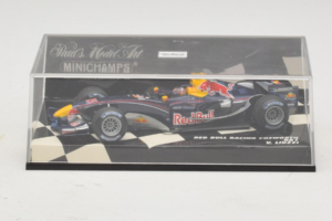 Red Bull Racing RB1 V. Liuzzi Test Driver F1 2005 Minichamps 1:43 400050115 Metal — zdjęcie 5 z 5