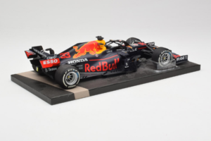 Red Bull Racing RB16B #33 M. Verstappen Monaco GP Winner 2021 Minichamps 1:18 113210533-R1 Żywica — zdjęcie 3 z 6