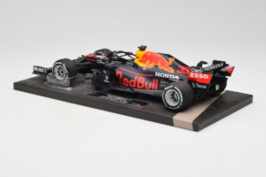Red Bull Racing RB16B #33 M. Verstappen Monaco GP Winner 2021 Minichamps 1:18 113210533-R1 Żywica — zdjęcie 5 z 6