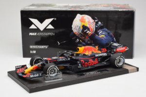 Red Bull Racing RB16B #33 M. Verstappen Monaco GP Winner 2021 Minichamps 1:18 113210533-R1 Żywica — zdjęcie 6 z 6