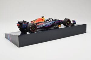 Oracle Red Bull Racing RB19 #33 M. Verstappen Miami GP 2023 Case Edition Minichamps 1:18 113233501 Żywica — zdjęcie 3 z 7
