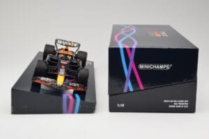 Oracle Red Bull Racing RB19 #33 M. Verstappen Miami GP 2023 Case Edition Minichamps 1:18 113233501 Żywica — zdjęcie 6 z 7