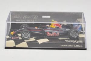 Red Bull Racing Renault RB5 #15 S. Vettel Showcar 2009 Minichamps 1:43 400090085 Metal — zdjęcie 5 z 5