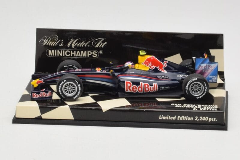 Red Bull Racing Renault RB5 #15 S. Vettel Showcar 2009 Minichamps 1:43 400090085 Metal
