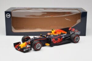 Red Bull Racing RB13 Tag Heuer #33 M. Verstappen Australian GP 2017 Minichamps 1:18 110170033 Żywica — zdjęcie 7 z 7
