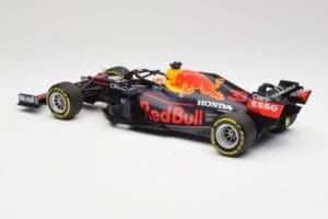 Red Bull RB16B #33 M. Verstappen Emilia Romagna GP Winner Mid Race Tyres 2021 Minichamps 1:18 110210133 Metal — zdjęcie 5 z 7