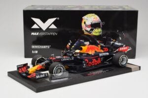 Red Bull RB16B #33 M. Verstappen Styrian & Austrian GP Winner 2021 Minichamps 1:18 113210933 Metal — zdjęcie 6 z 6