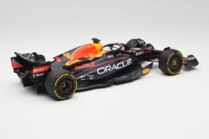 Red Bull RB18 #1 M. Verstappen France GP Winner 2022 Minichamps 1:18 110221201 Metal — zdjęcie 2 z 7