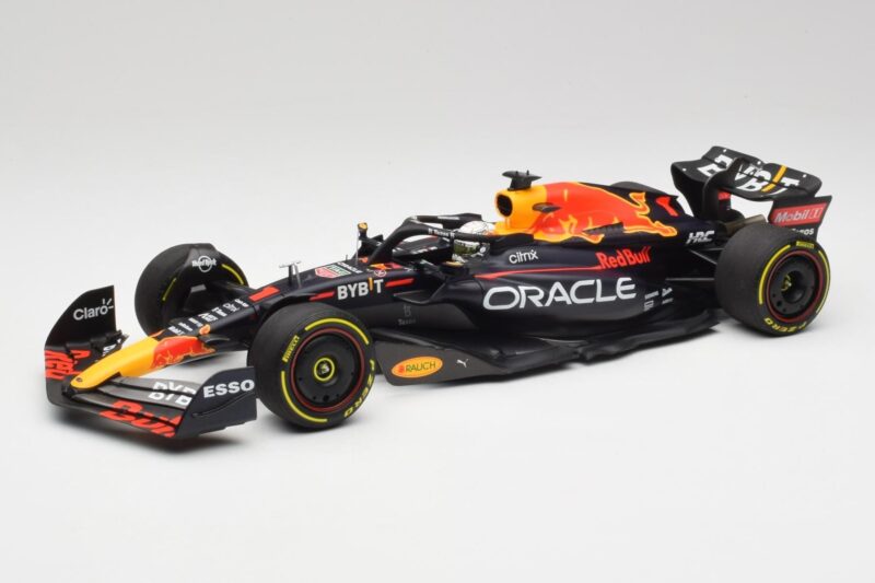 Red Bull RB18 #1 M. Verstappen France GP Winner 2022 Minichamps 1:18 110221201 Metal