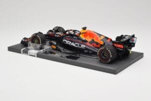 Red Bull RB18 #1 M. Verstappen Miami GP 2022 Winner Minichamps 1:18 113220301 Żywica — zdjęcie 5 z 7
