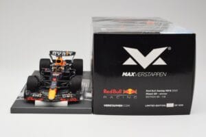 Red Bull RB18 #1 M. Verstappen Miami GP 2022 Winner Minichamps 1:18 113220301 Żywica — zdjęcie 6 z 7