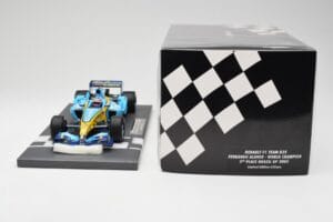 Renault F1 Team R25 #5 F. Alonso 3rd Place Brazil GP 2005 World Champion Minichamps 1:18 117051705 Metal — zdjęcie 6 z 7
