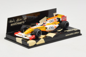 Renault R29 #8 N. Piquet Jr. Showcar F1 2009 Minichamps 1:43 400090078 Metal — zdjęcie 2 z 5