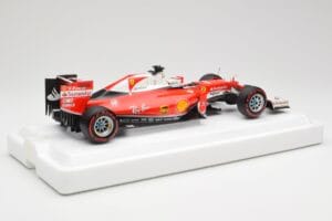 Scuderia Ferrari SF16-H #5 S. Vettel Italian GP 2016 BBR 1:18 BBR181625 Metal — zdjęcie 2 z 7