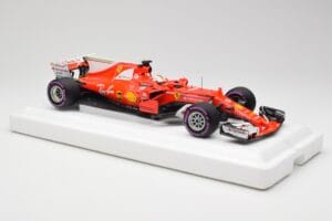 Scuderia Ferrari SF70H #5 S. Vettel Winner Australian GP 2017 BBR 1:18 BBR181705 Metal — zdjęcie 4 z 7