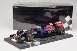Scuderia Toro Rosso STR10 Renault #33 M. Verstappen Australian GP 2015 Minichamps 1:18 117150033 Żywica — zdjęcie 7 z 7