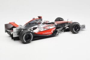 McLaren MP4-22 Mercedes #1 F. Alonso Showcar 2007 Minichamps 1:18 533071871 Metal — zdjęcie 2 z 6